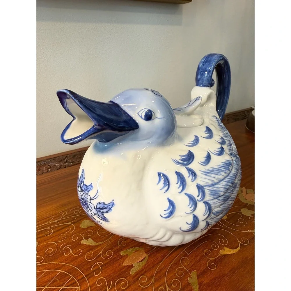 Vintage Blue & White Duck Teapot‎ | Bombay Company Chinoiserie